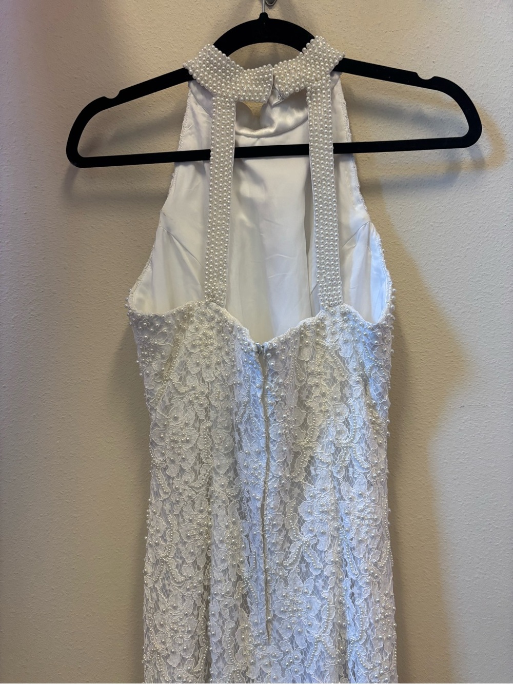 High-Neck White Lace Pearl Beaded Bridal Maxi Dress - Picture 4 of 6